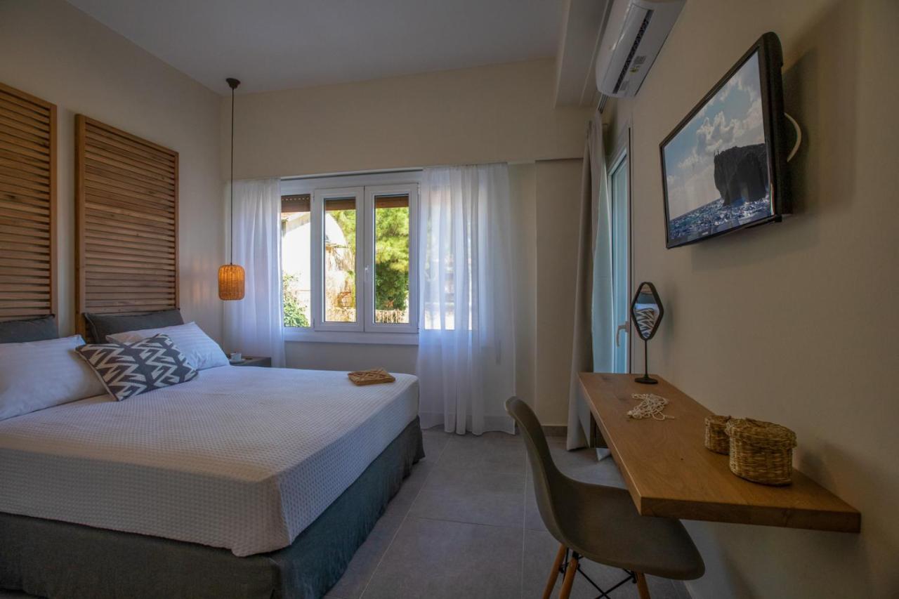 Anemelia Luxury Apartments Argostoli  Esterno foto